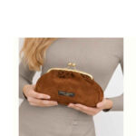 Borsa donna Bianca Borghesi Clutch Caramello Gold Suede Small Cuoio - immagine 3